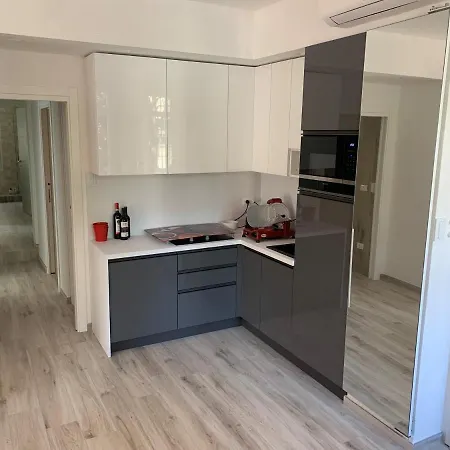 Ghisello Luxury 1 *